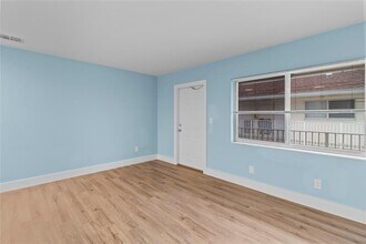 1848 NE 46th St in Fort Lauderdale, FL - Building Photo - Building Photo