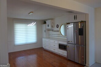 5657 High Meadow Dr in Norcross, GA - Building Photo - Building Photo