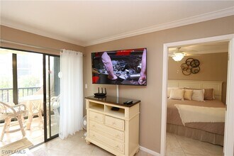 1015 Anglers Cove in Marco Island, FL - Building Photo - Building Photo