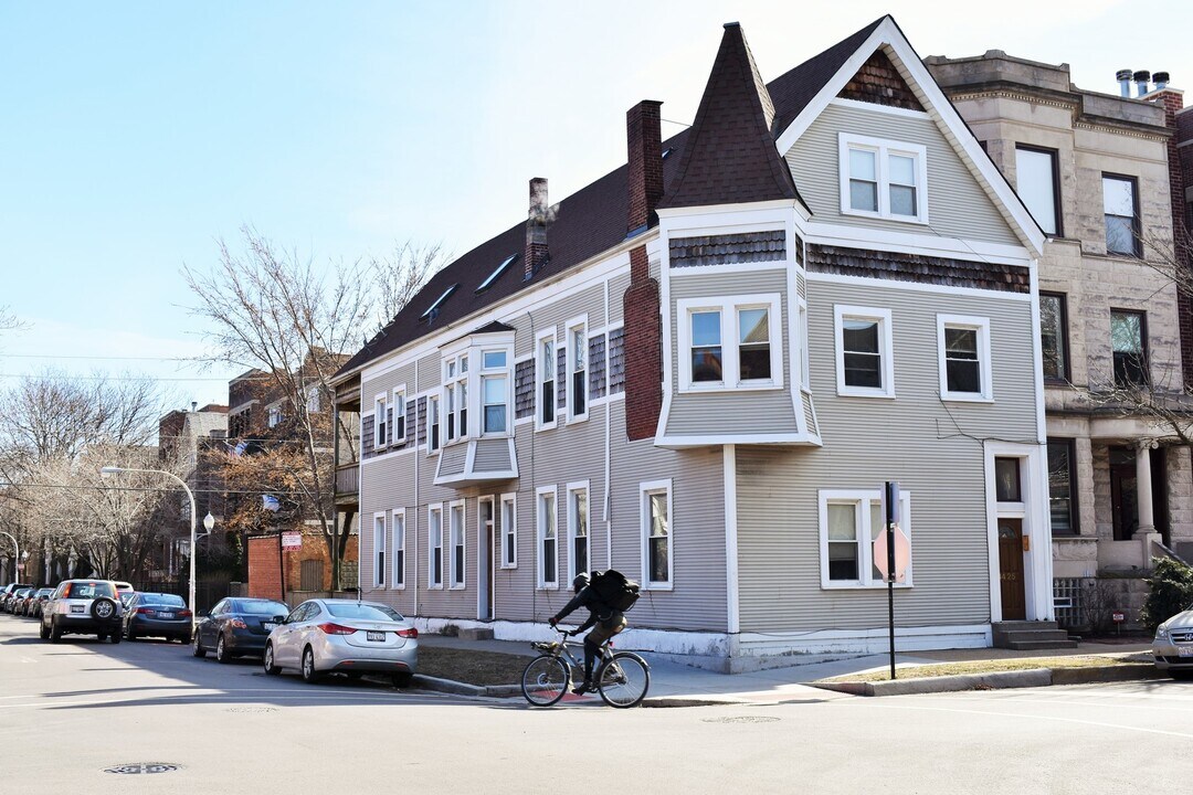 3425 N Seminary Ave in Chicago, IL - Building Photo