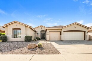 3927 E Dubois Ave in Gilbert, AZ - Building Photo