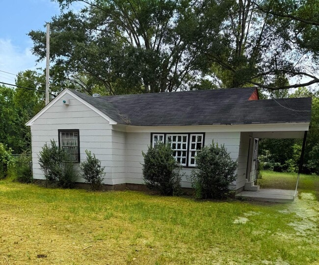 property at 402 Willaman St