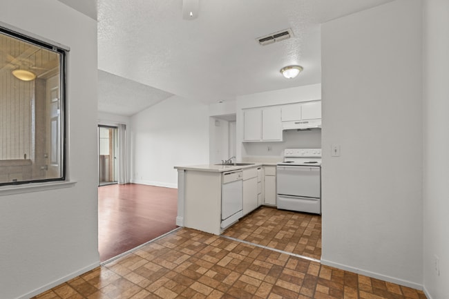 3859 Annadale Ln in Sacramento, CA - Building Photo - Building Photo