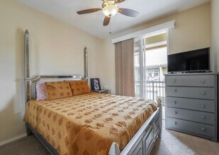 28426 Herrera St in Santa Clarita, CA - Building Photo - Building Photo