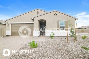 8615 S 69th Ln in Phoenix, AZ - Building Photo