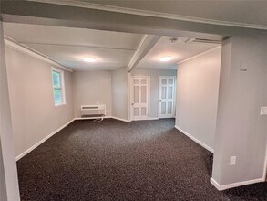 41 Willow Ave in Cornwall, NY - Building Photo - Building Photo