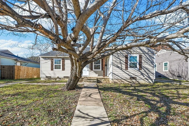 property at 513 NE 19th St