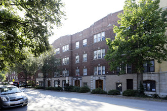 Harrison West in Oak Park, IL - Building Photo - Building Photo