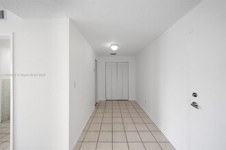1540 Meridian Ave in Miami Beach, FL - Building Photo - Building Photo