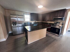 46 N Main St in North Hampton, OH - Building Photo - Building Photo