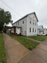 232 Wallace St in Erie, PA - Building Photo