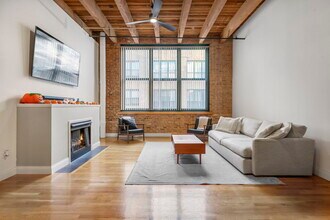 1727 S Indiana Ave in Chicago, IL - Building Photo - Building Photo