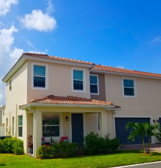property at 1455 Isabella Dr