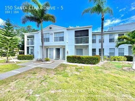 150 Santa Clara Dr, Unit 5 in Naples, FL - Building Photo