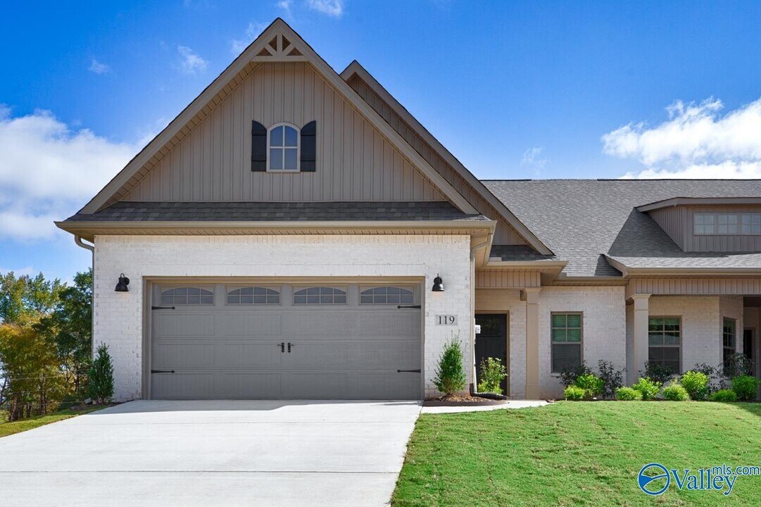 119 Farmall Ln in Madison, AL - Building Photo