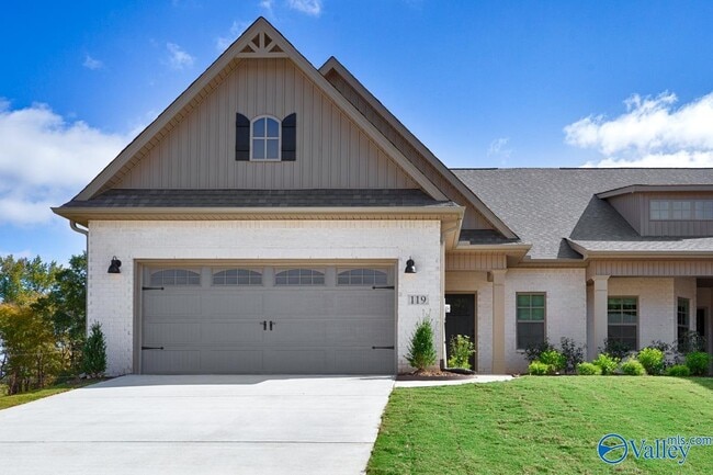 119 Farmall Ln