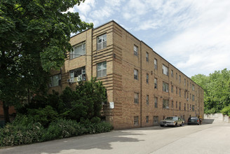 Royal York Arms in Toronto, ON - Building Photo - Building Photo