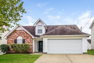 1229 Shannon Ln in La Vergne, TN - Building Photo