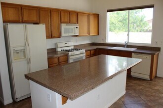 356 Blackstone River Ave in Las Vegas, NV - Building Photo - Building Photo