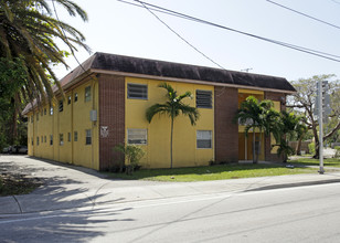 12295 NE 5th Ave in North Miami, FL - Building Photo - Building Photo