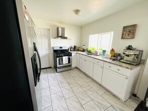 1681 Dayton St in Aurora, CO - Building Photo - Building Photo
