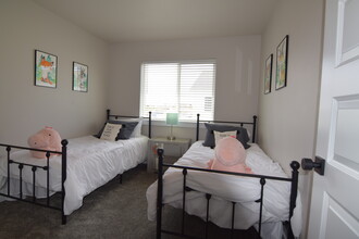 2929 Sunburst Dr in Ammon, ID - Foto de edificio - Building Photo