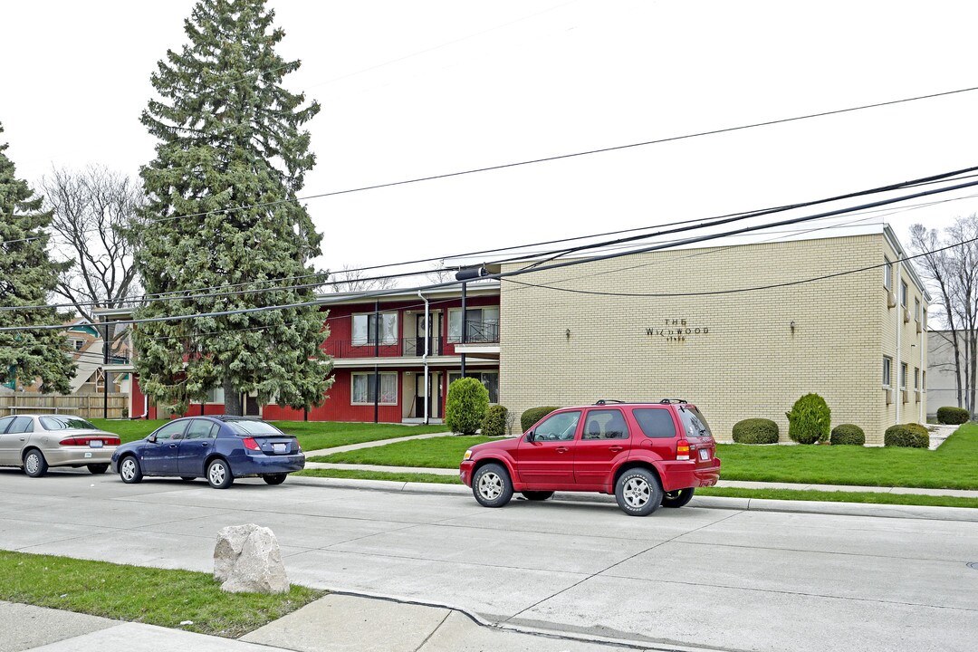 17445-17455 Wildwood St in Roseville, MI - Building Photo