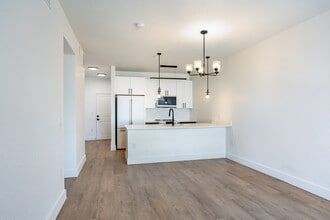 Portola at SouthGlenn in Centennial, CO - Building Photo - Interior Photo