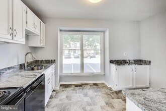 20 Livingstone Terrace in Frederick, MD - Foto de edificio - Building Photo