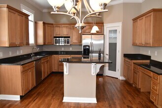 2107 Herrick Ave in Cincinnati, OH - Building Photo - Building Photo