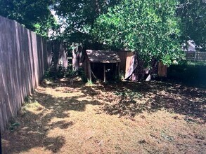 507 Hodge St in Bowie, TX - Building Photo - Building Photo
