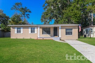 10506 Dodd Rd in Jacksonville, FL - Building Photo