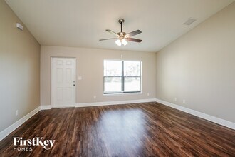712 NE Van Loon Ln in Cape Coral, FL - Building Photo - Building Photo