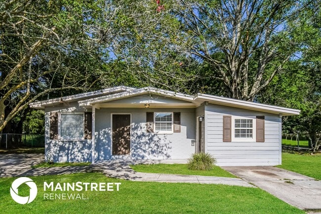 property at 9412 Norfolk Blvd