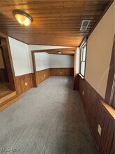 6743 Hathaway Rd in Valley View, OH - Building Photo - Building Photo