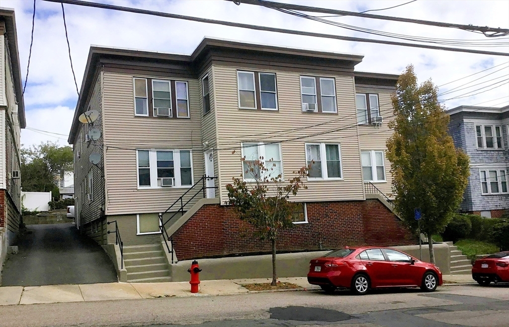 116 Cottage St in Chelsea, MA - Building Photo