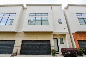70 N Hutcheson St in Houston, TX - Building Photo - Building Photo