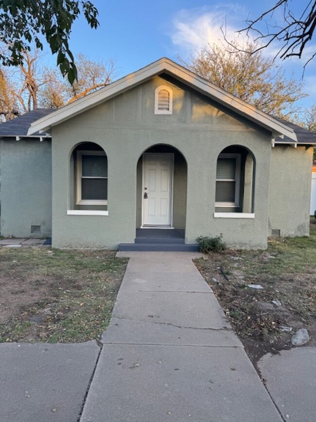 property at 3807 S Polk St