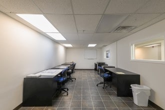 65-67 Spring St in Newton, NJ - Building Photo - Interior Photo