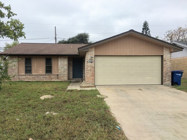 property at 805 Orleans Dr