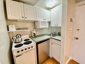 47 Worcester St, Unit 3 in Boston, MA - Foto de edificio - Building Photo
