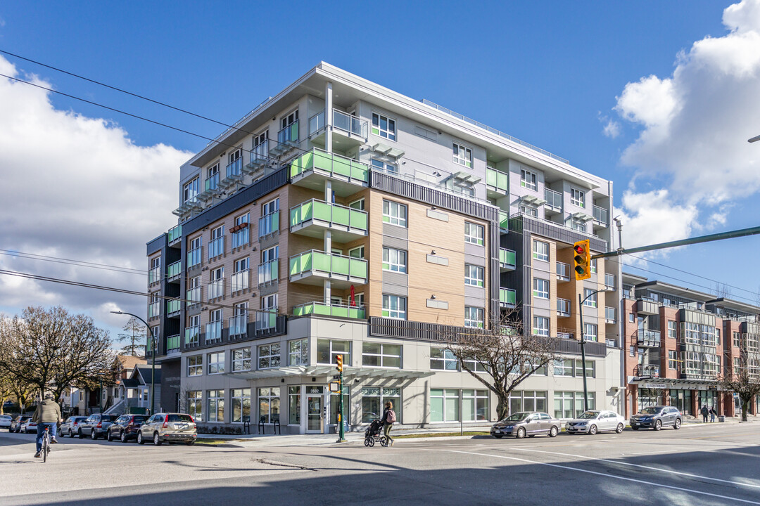 North Arm in Vancouver, BC - Building Photo