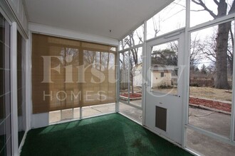 445 Ridge Dr in Florissant, MO - Building Photo - Building Photo