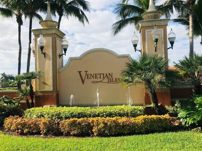 15315 SW 31st Terrace in Miami, FL - Building Photo - Building Photo