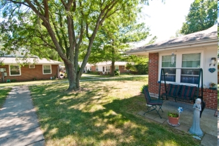 Butler Meadows in Butler, MO - Foto de edificio - Building Photo