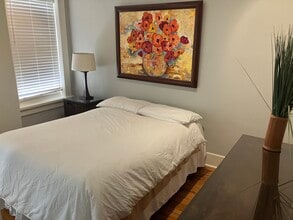 17 W 1st St, Unit 17-3 in Monroe, MI - Foto de edificio - Building Photo