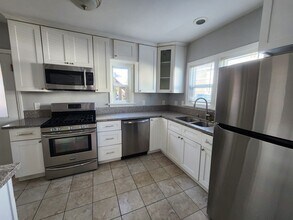 133 Ximeno Avenue in Long Beach, CA - Building Photo - Building Photo