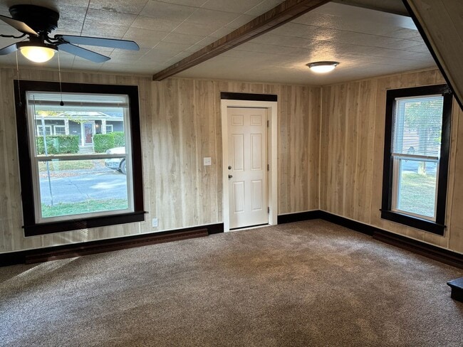 805 S Johnson St in Bluffton, IN - Building Photo - Building Photo