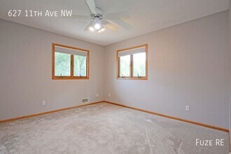 627 11th Ave NW in New Brighton, MN - Foto de edificio - Building Photo