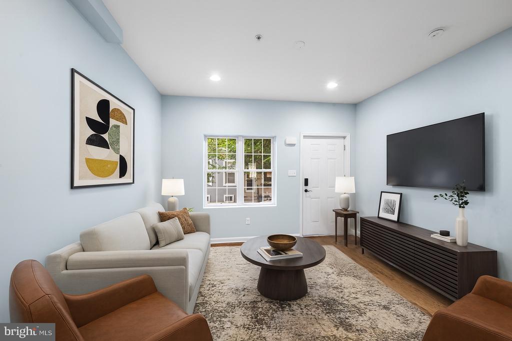 1811 Titan St in Philadelphia, PA - Building Photo